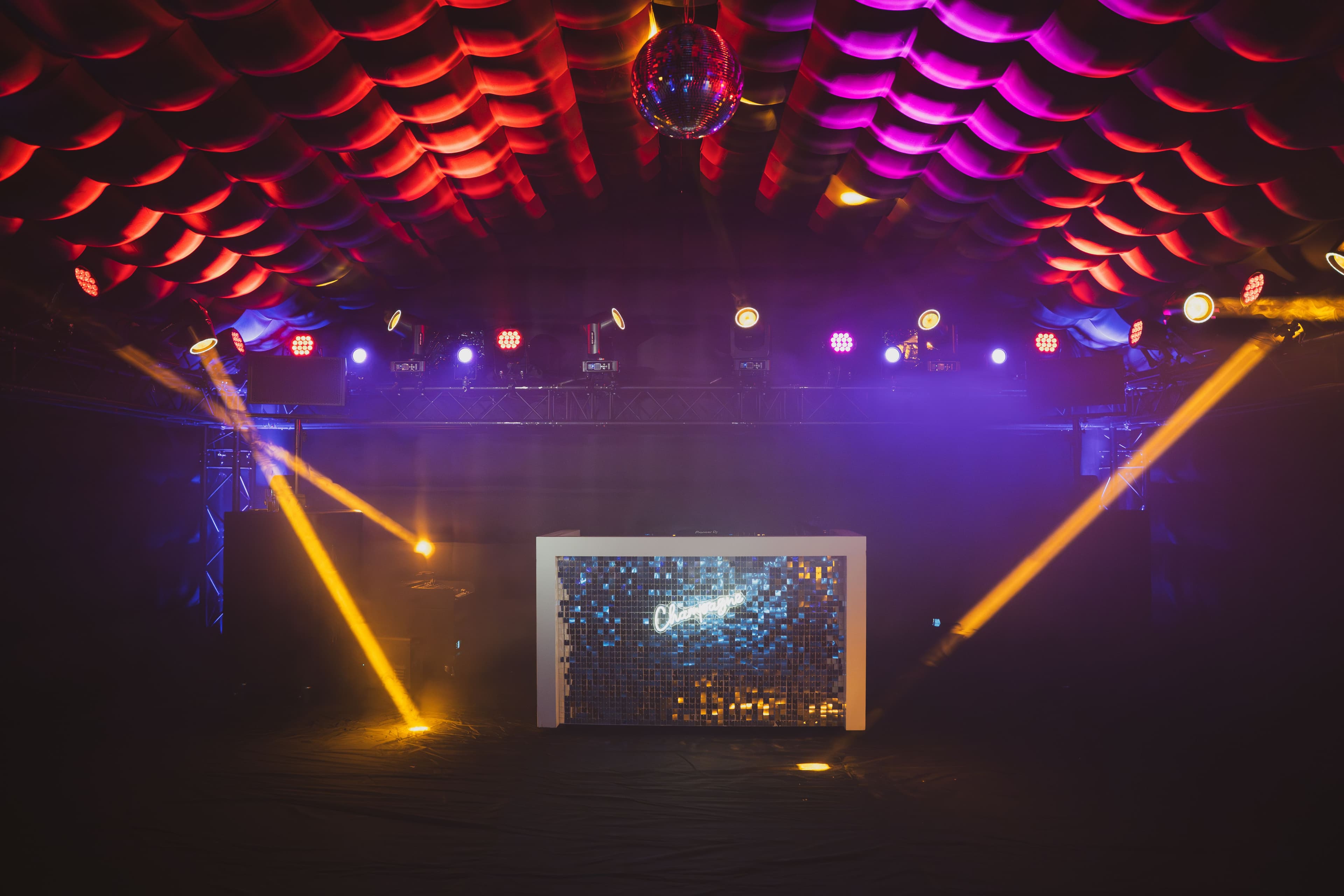 header-main-image